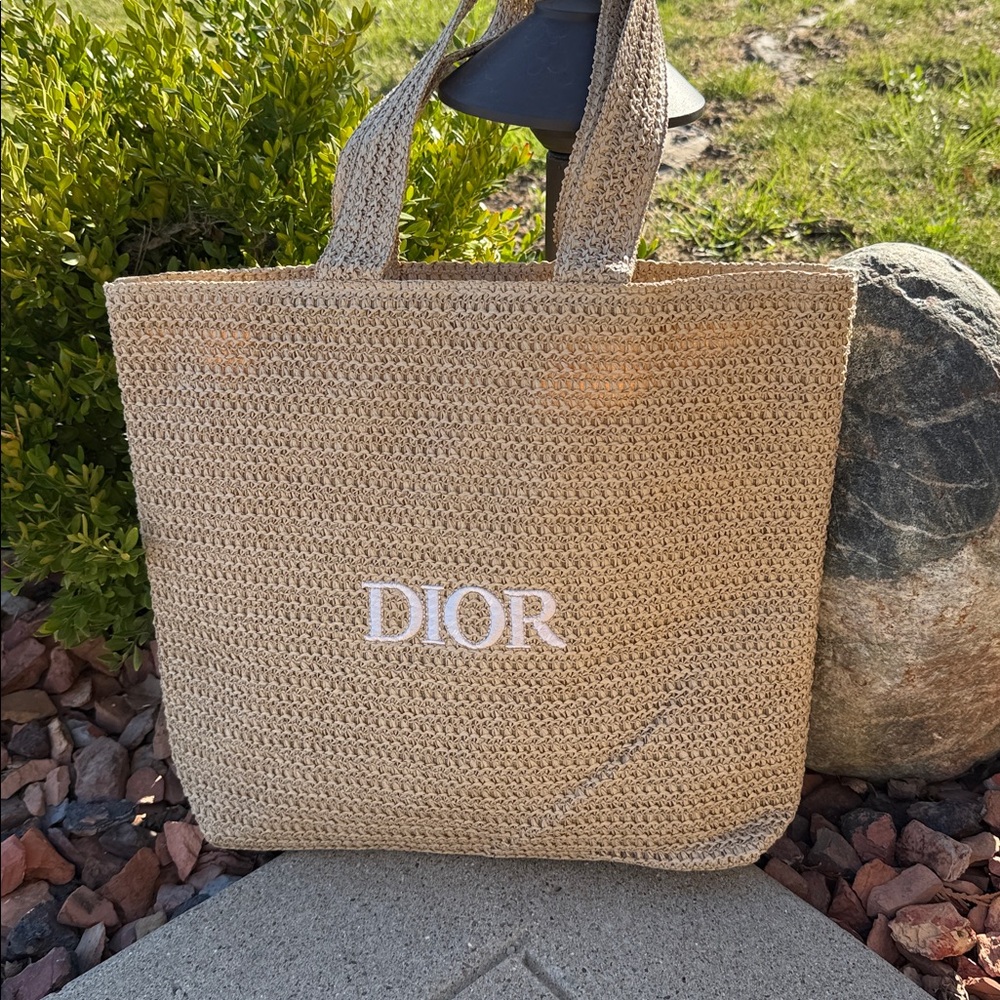 DIOR beauty Natural Raffia Tote; NWOT - Picture 4 of 15